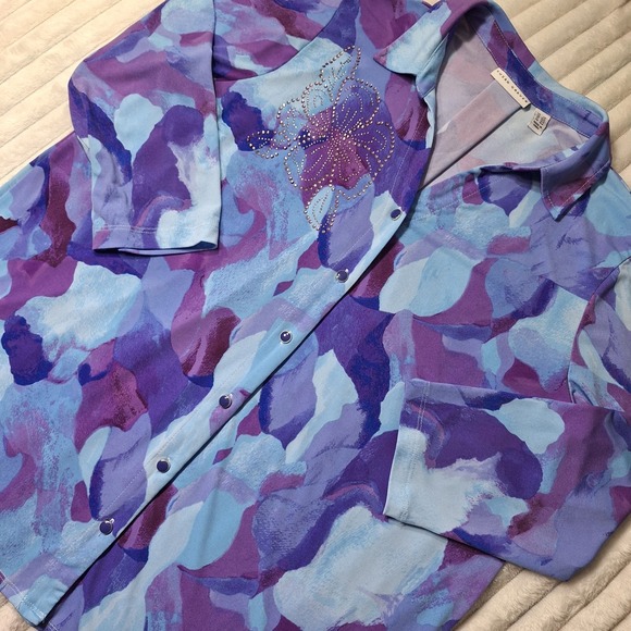 Susan Graver Tops - Susan Graver Liquid Knit Button Up Blouse Women LP Floral Watercolor Bling Art